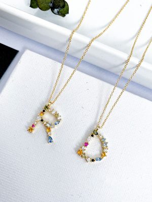 Colgante Inicial Gems